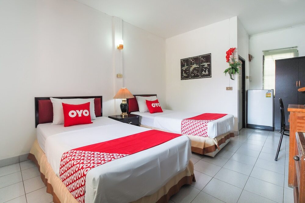 Саттахип: OYO 654 Samanmit Inn Hotel
