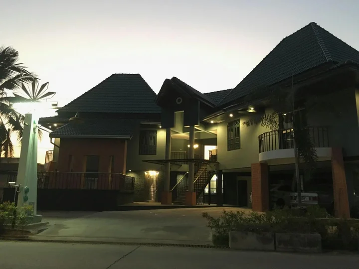Лопбури: Rawanda Resort Hotel