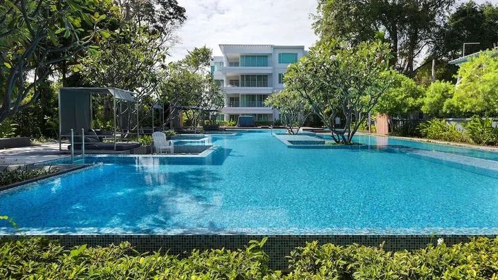 Хуахин: Baan Sandao Beachfront Condominium