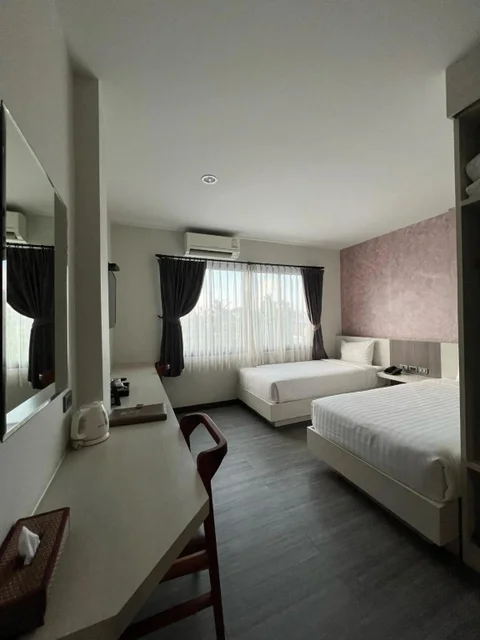 Нанг-Ронг: Socool Grand Hotel