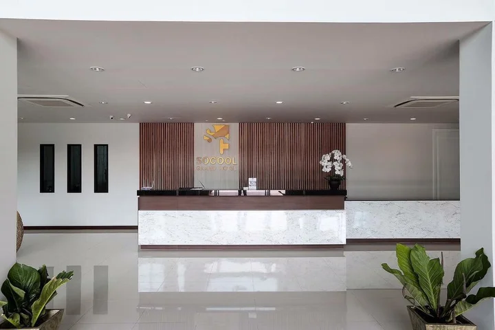 Нанг-Ронг: Socool Grand Hotel