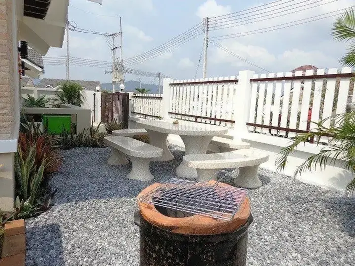 Банг-Саре: Sandy Home Sattahip