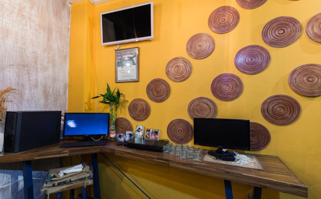 Кату: Wire Hostel Patong
