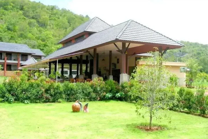 Нонг Нам Дэнг: Khaoyai Nature Life & Tours