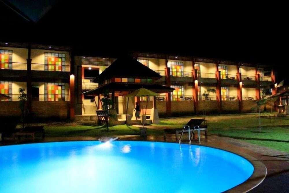 Нонг Нам Дэнг: Khaoyai Nature Life & Tours