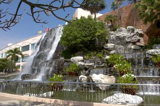 Кхлонг-Янг: Chaiyaphruk Grand Hotel