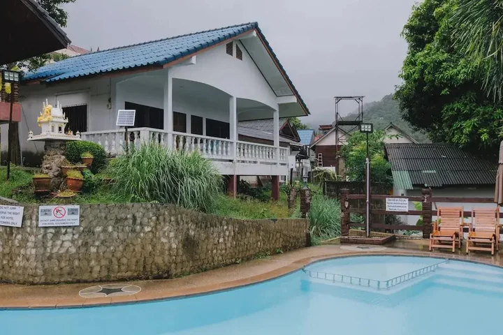 Муанг: Kataonsea Bungalows