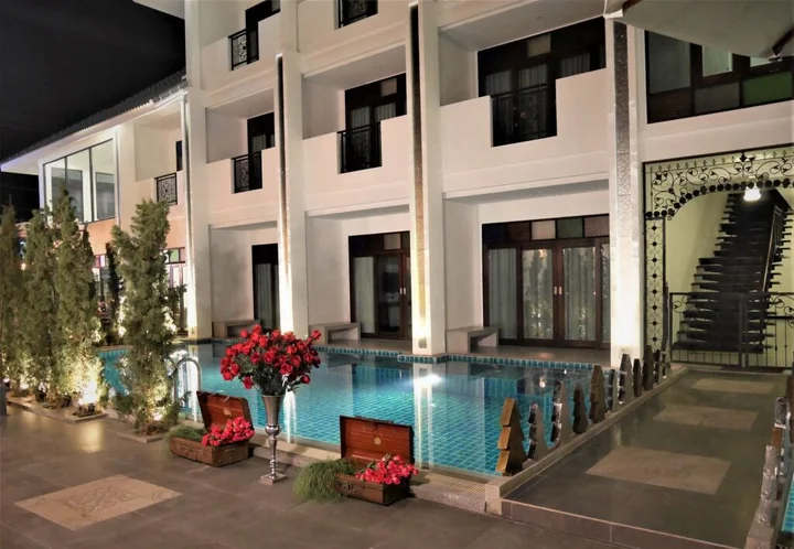 Паи: Ai Pai Hotel