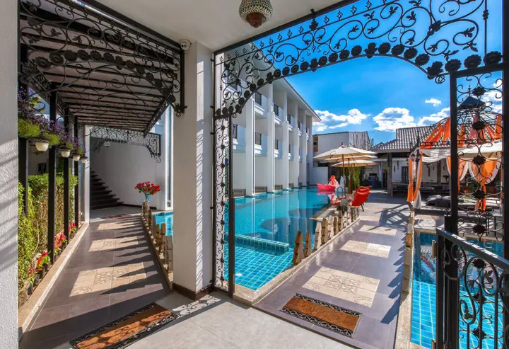 Паи: Ai Pai Hotel