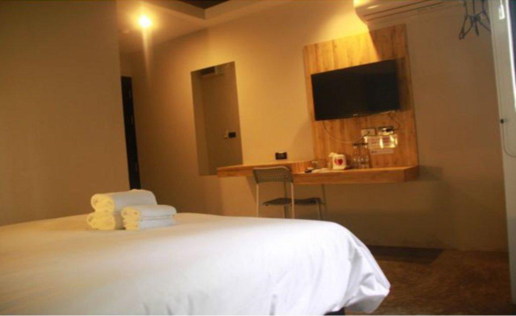 IZEN Budget Hotel & Residences (Plus) — фото 1