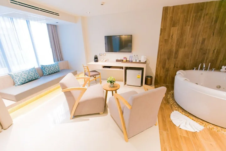 Паттайя: Zand Morada Pattaya