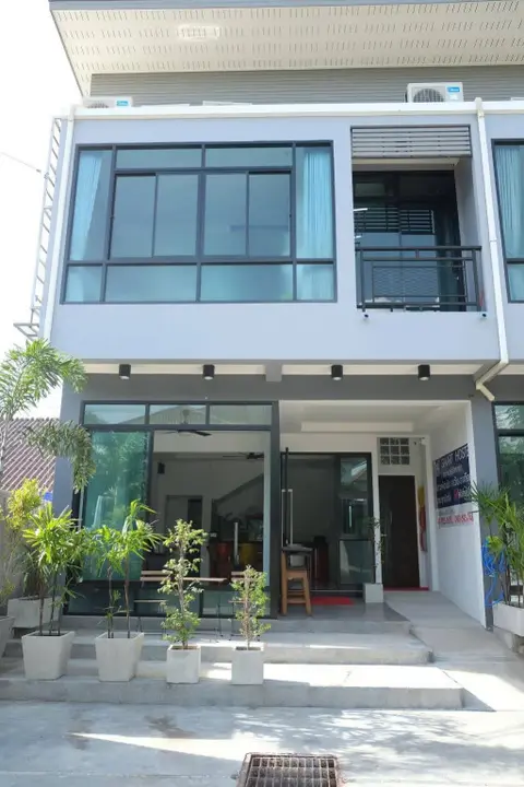 Кхлонг-Янг: The Smart Hostel