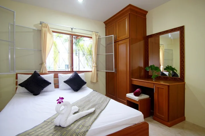 Тхаланг: Suntouch Villa