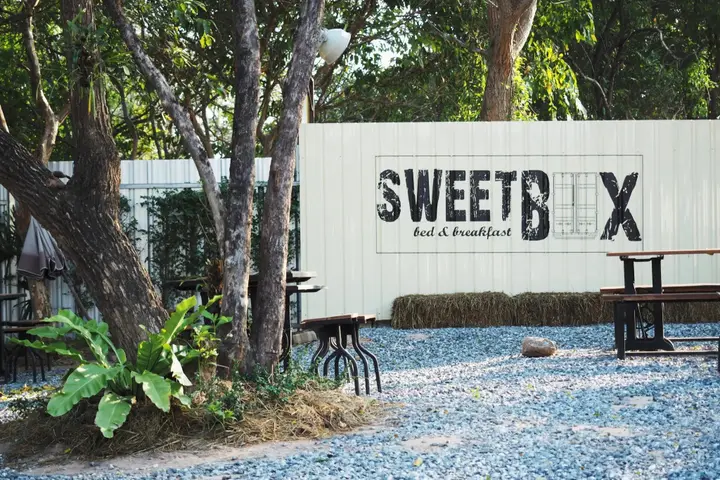 Ко-Лан: Sweet Box Bed and Breakfast