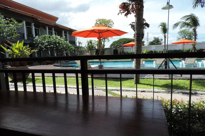 Чаам: P' Private Resort Cha Am
