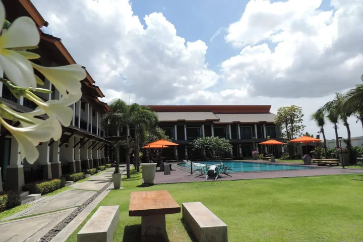 Чаам: P' Private Resort Cha Am
