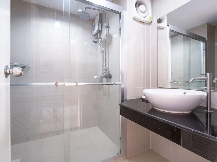 Бангтхорат: Taweesuk Residence