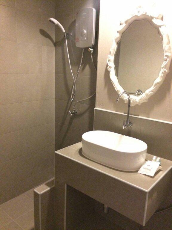 Кхлонг-Янг: Hotel B