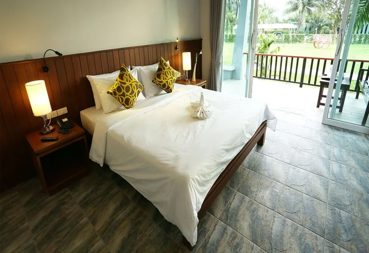 Такуа Па: Khaolak Mountain View