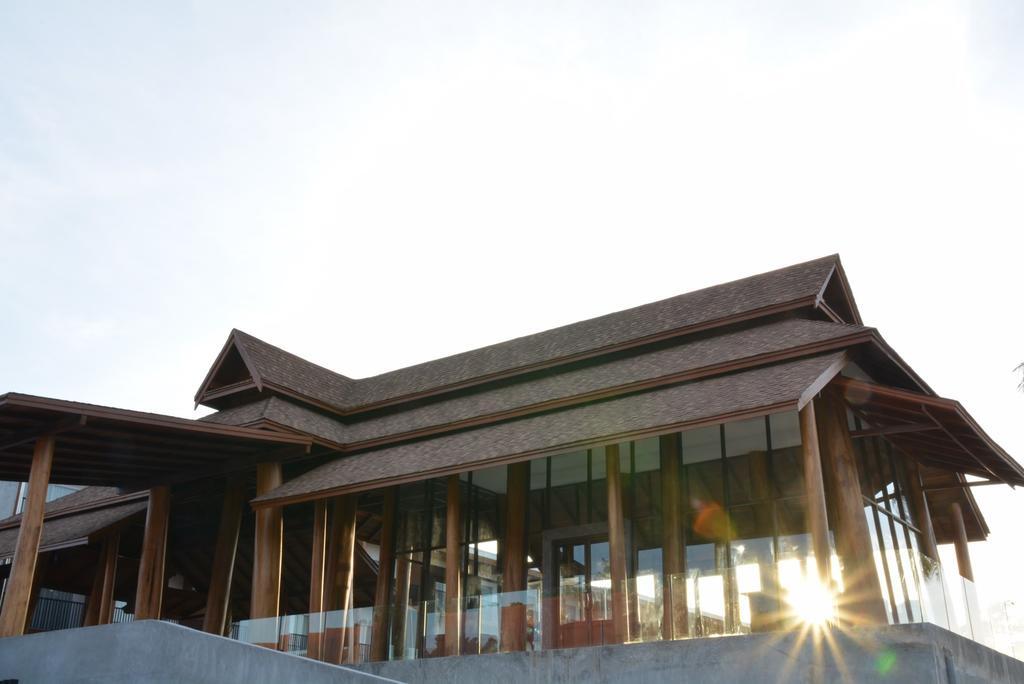 Самуи: Teak Wing Hotel Samui