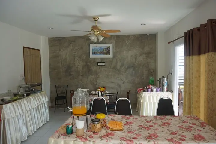 Мей-Сот: Maesot Siri Hotel