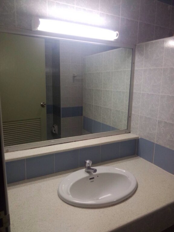 Супханбури: Sport Hotel