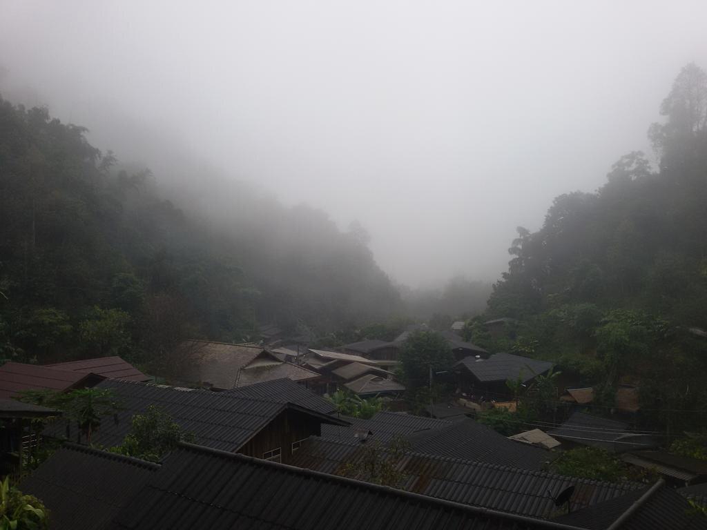 Мае-Он: 清迈湄康蓬胡安伯格哈格酒店(Maekampong Huean Bog Hug Chiangmai)