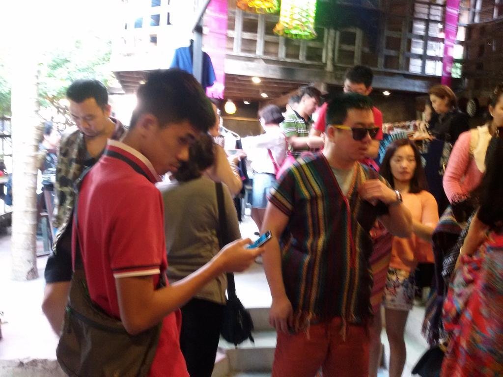 Мае-Он: 清迈湄康蓬胡安伯格哈格酒店(Maekampong Huean Bog Hug Chiangmai)