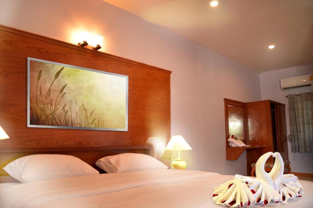 Пха Йу Ха Кхи Ри: Chao Phraya Home