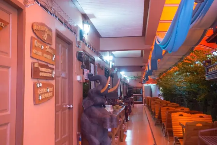 Аюттхая: Prom Tong Mansion
