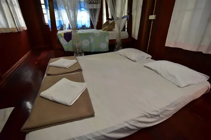 Нонг Нам Дэнг: Petch Jed Sao Noi Resort