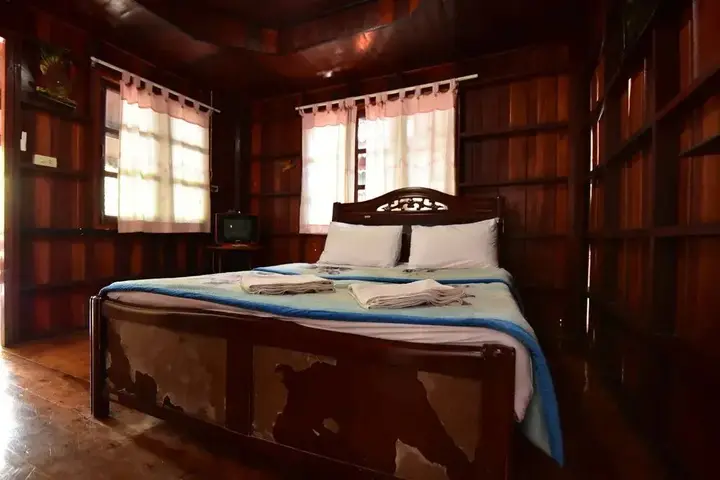 Нонг Нам Дэнг: Petch Jed Sao Noi Resort