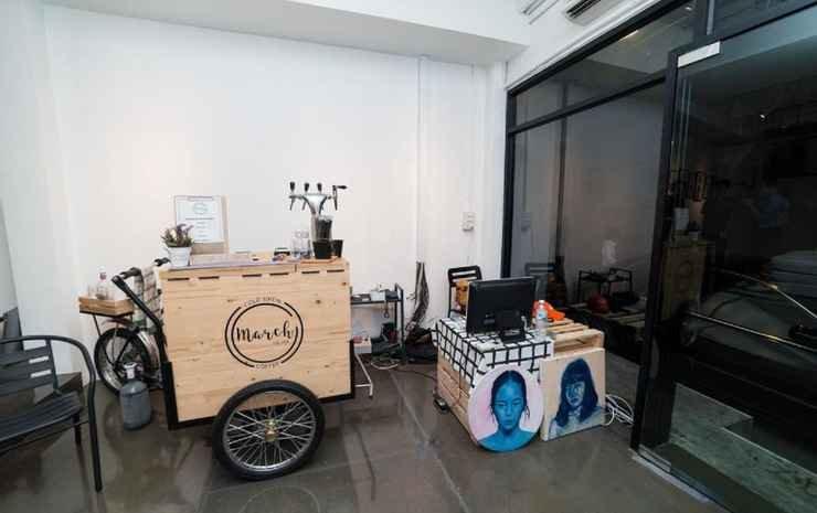 Бангкок: Lit Up Hostel & Gallery