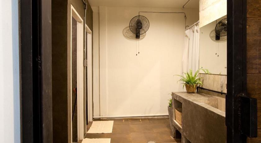 Бангкок: Dilokchan Hostel