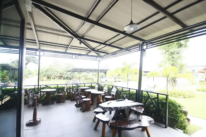 Бури Рам: Grand Garden Home Resort
