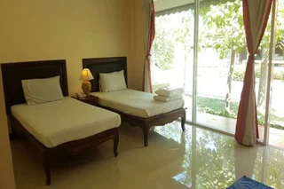 Пхетчхабури: Ton Taan Resort Muang