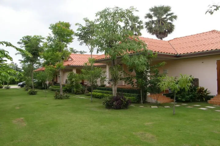 Пхетчхабури: Ton Taan Resort Muang