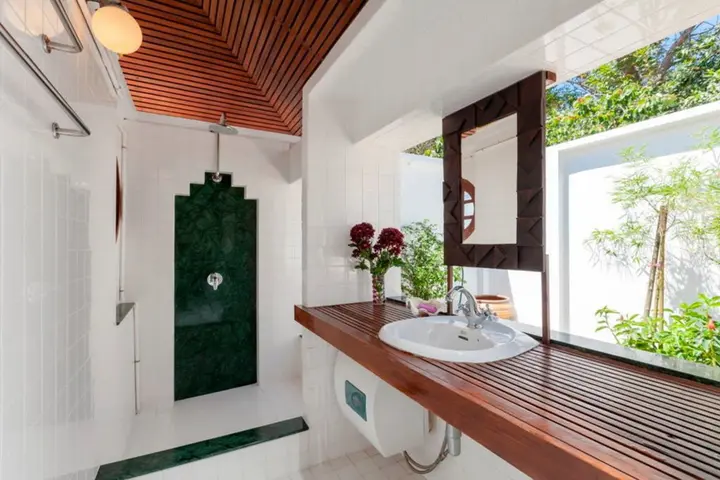 Муанг: Baan Khunying – Secluded Phuket Beachfront Villa - SHA Certified