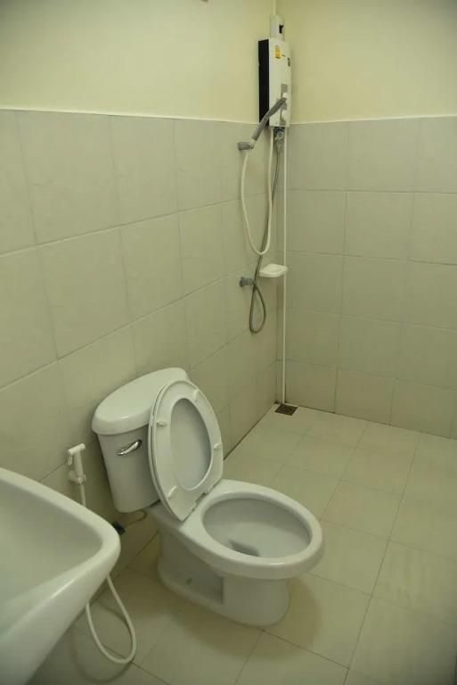Нонг Нам Дэнг: Baan Chan Suan
