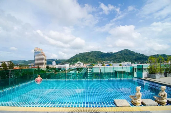 Кату: Phoenix Grand Hotel