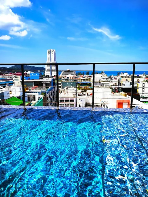 Кату: Phoenix Grand Hotel