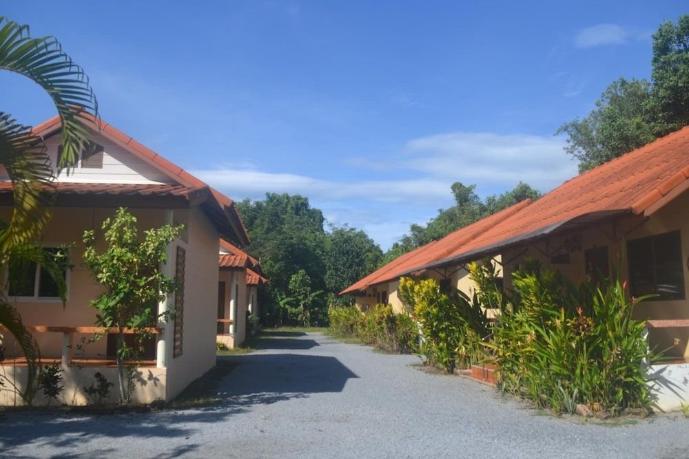 Такуа Па: Happy Ville 1