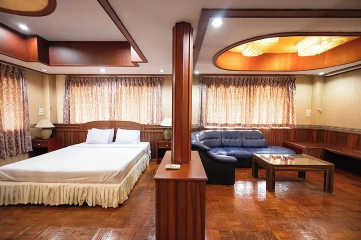 Лопбури: Sabai Hotel Lopburi
