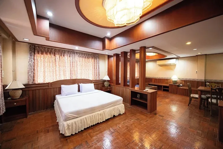 Лопбури: Sabai Hotel Lopburi