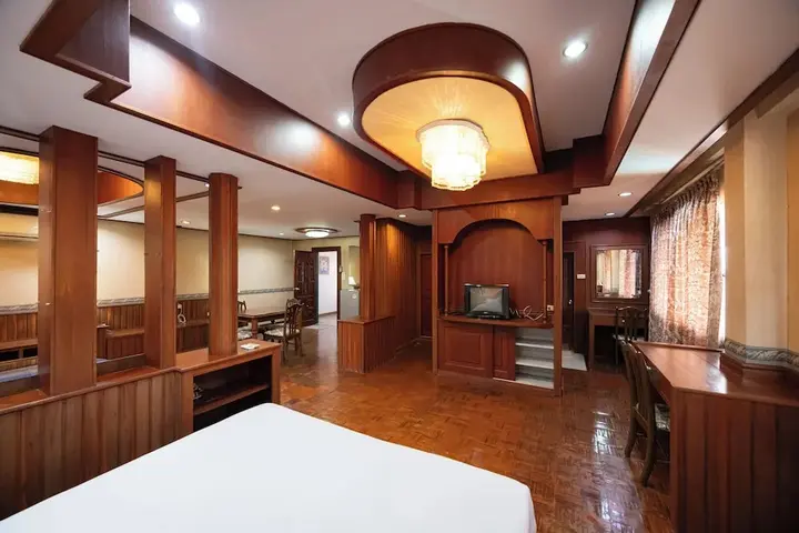 Лопбури: Sabai Hotel Lopburi