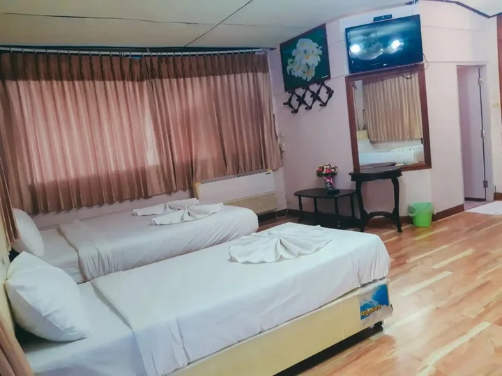 Банг-Сапхан: The Uncle Beach Resort