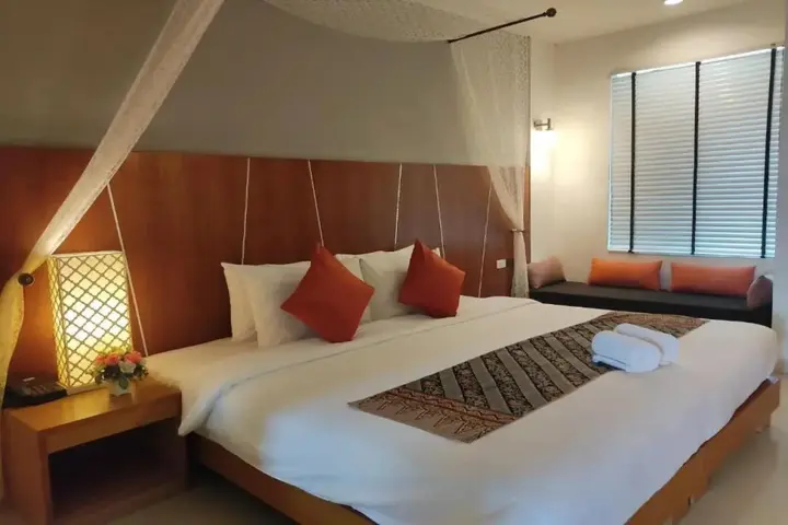 Тхаланг: Impress Resort