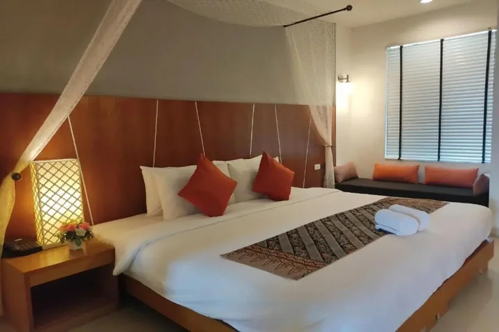 Тхаланг: Impress Resort