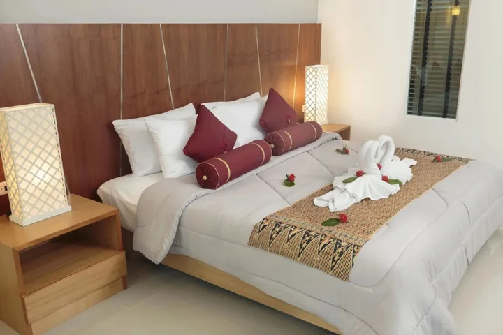 Тхаланг: Impress Resort