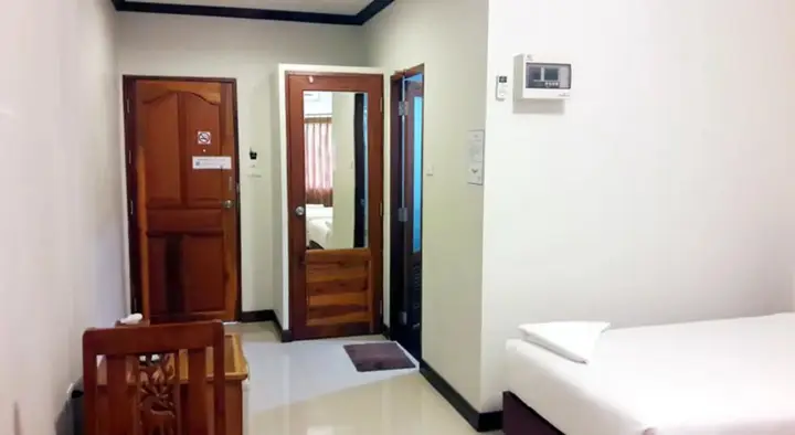 Khum Nakhon Hotel — фото 4
